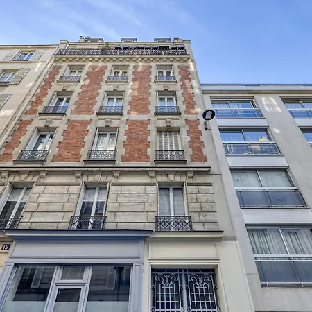 Wide & Stunning Loft In The Heart Of The 17th Arr * Parigi