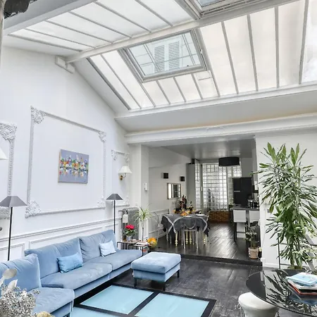 Wide & Stunning Loft In The Heart Of The 17th Arr *